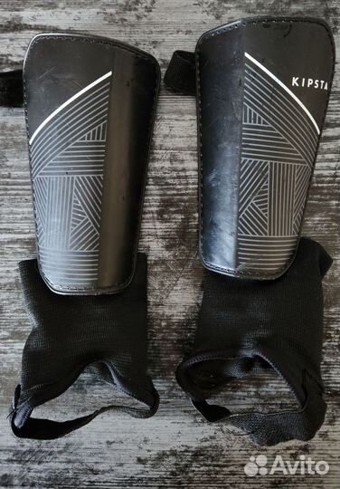 Щитки футбольные детские