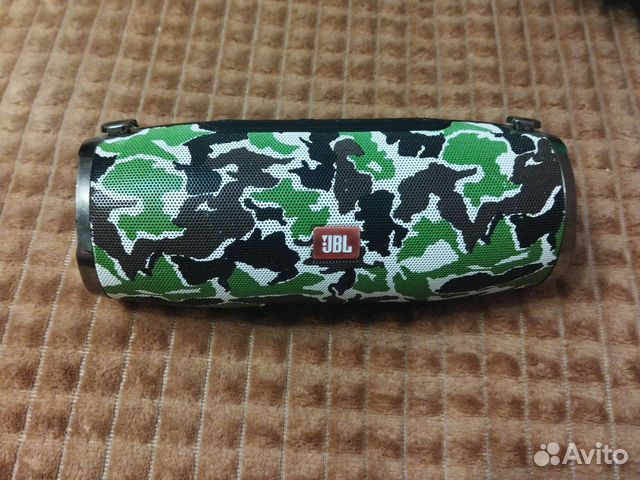 Портативная колонка jbl