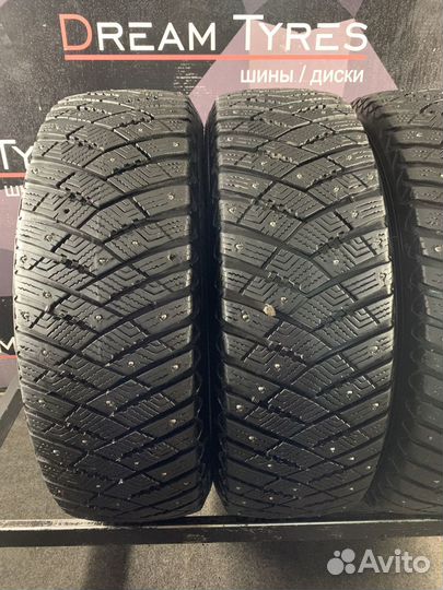 Goodyear Ultragrip Ice Arctic 215/65 R17