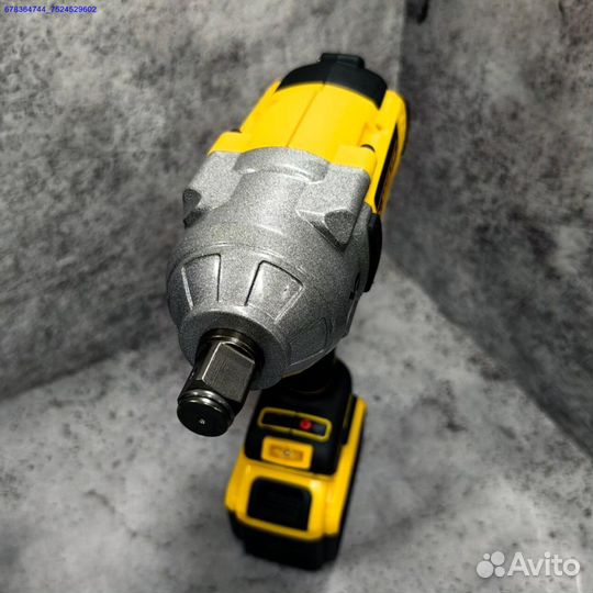 Гайковерт аккумуляторный ударный DeWalt 1300-2100Н