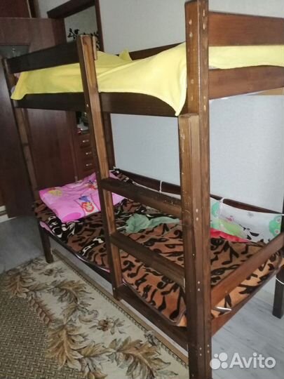 Двухярусная детская кровать