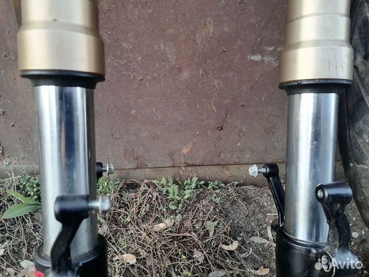 Передняя вилка с колесом Kawasaki ZXR 400