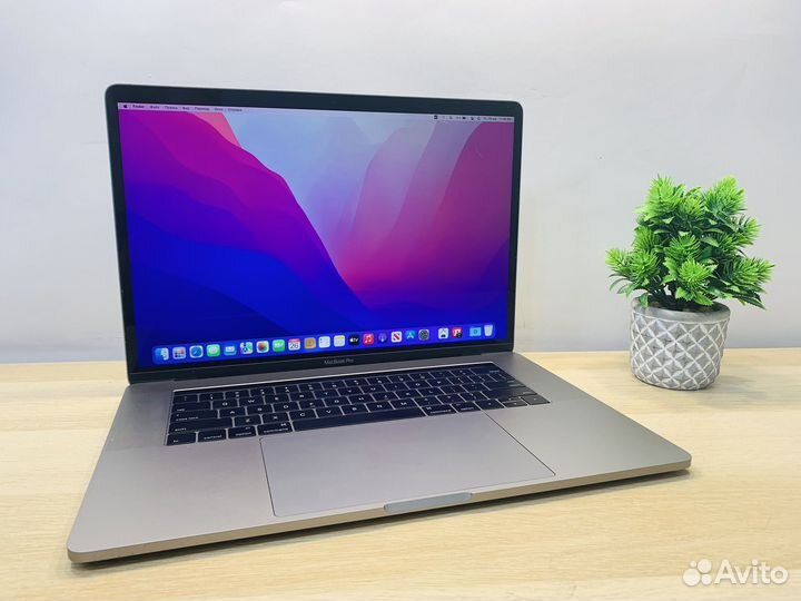Apple MacBook pro 15 2016