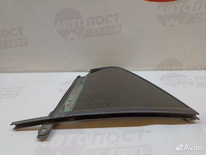 Форточка двери задняя правая Volkswagen Jetta A6