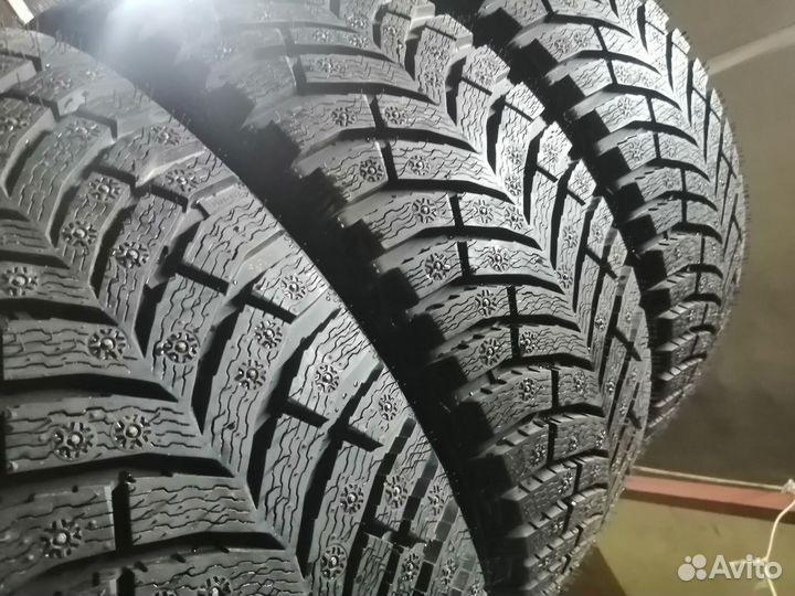 Michelin X-Ice North 4 205/55 R16