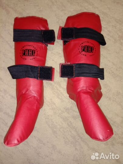 Щитки с защитой голеностопа