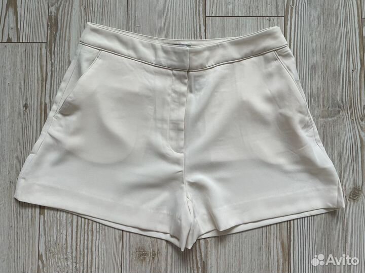 H&M Шорты на молнии молочные EUR 40 M
