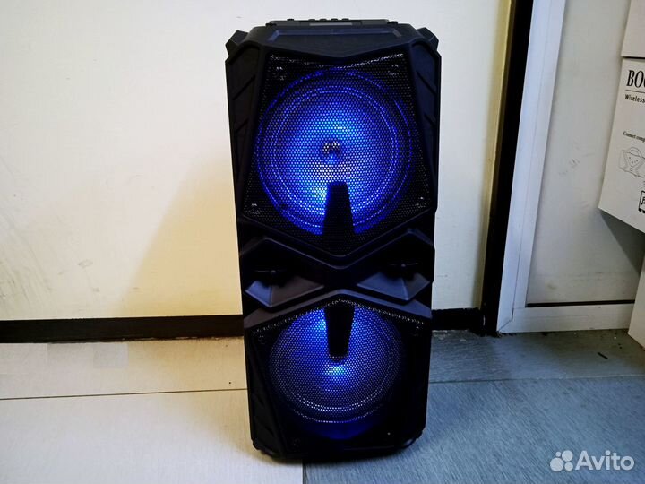 Музыкальный Центр + Микрофон + Радио + Пульт+ Свет