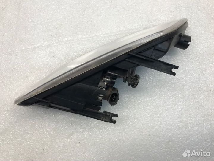 Фара противотуманная левая Ford Mondeo седан 2.3