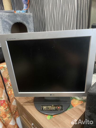 Монитор LG