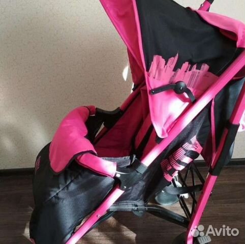 Прогулочная коляска трость