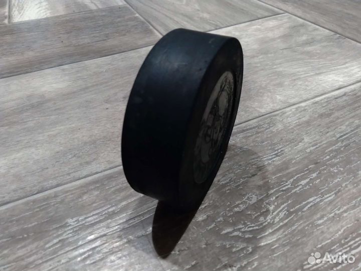 Золотая шайба СССР коллекционная винтаж