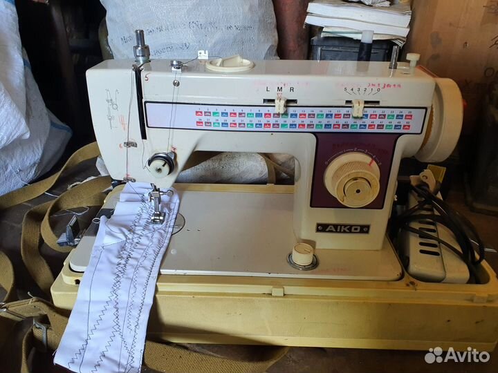 Швейная машина aiko