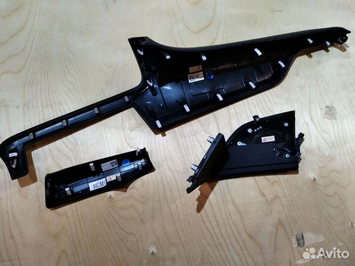 Накладка торпеды Genesis G 70 hyundai