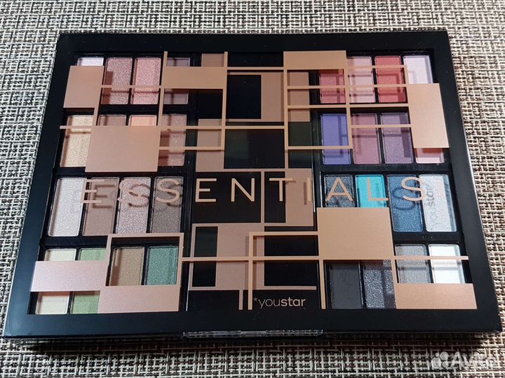 Палитра *youstar и lip artist pro