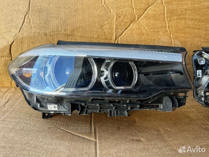 Фара правая левая на BMW 5 G30