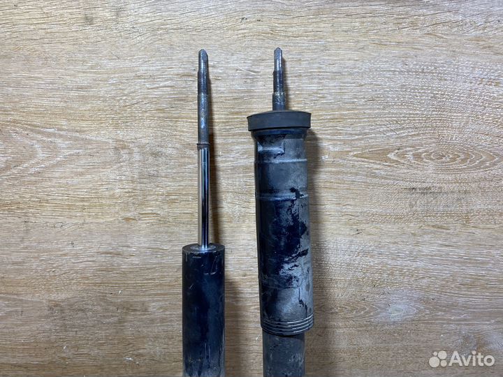 Комплект передних стоек Mercedes W210 ST225