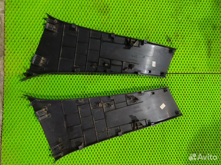 Накладка центральной стойки Renault Fluence