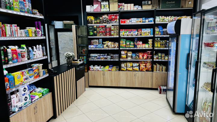 Продуктовый магазин-кофейня
