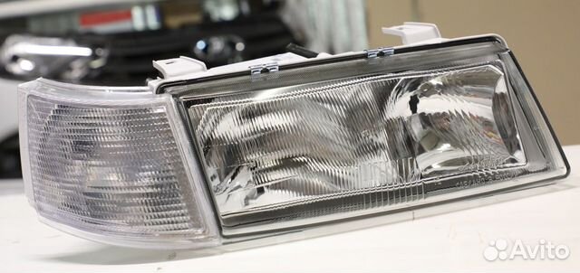 Фара правая LADA ваз 2110 2112 новая