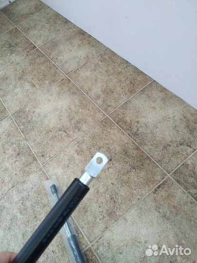 Упор багажника Lesjofors op-0520379 nissan Micra