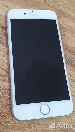 iPhone 8, 64 ГБ
