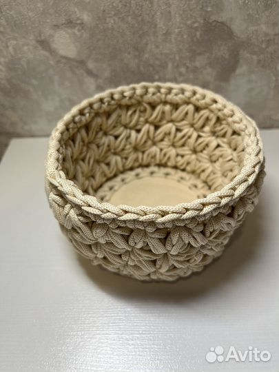 Корзинка вязаная ручной работы