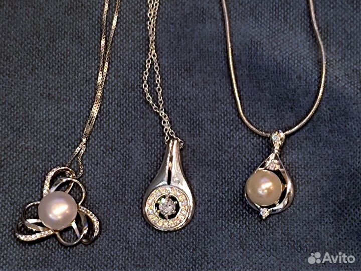 Серебряная цепочка с кулоном