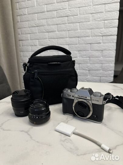 Камера fujifilm X-T30 с двумя обьективами