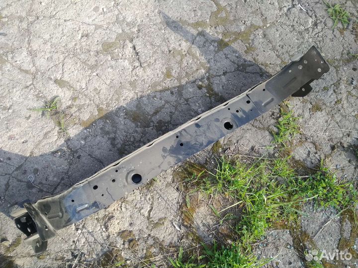 Nissan Almera Classic балка