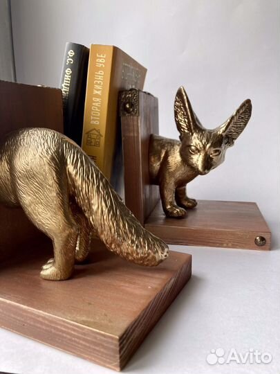 Подставка для книг 