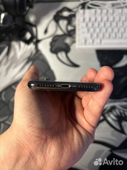 iPhone X, 256 ГБ