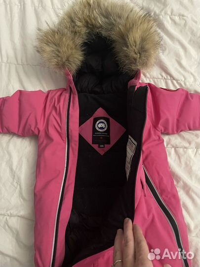 Зимний комбинезон 3-6м, фирменный Canada Goose