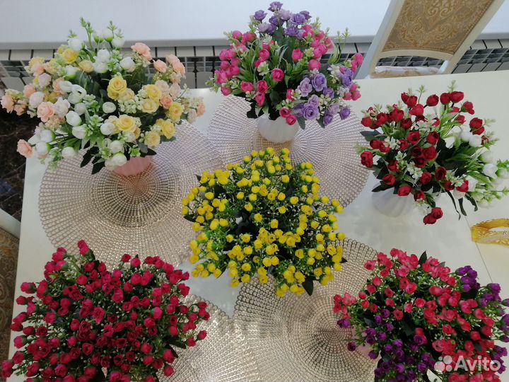 Цветы с вазами