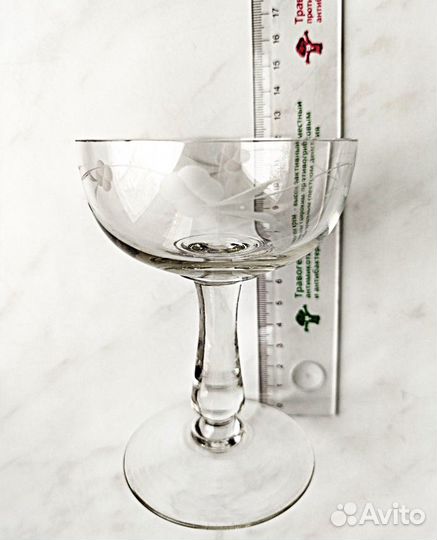 Старинная шампанка - креманка.Вазочка для варенья