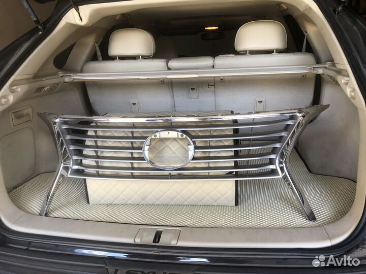 Продам решетку lexus RX 350
