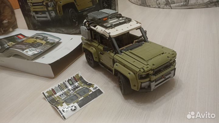 Lego technic 42110 land rover defender