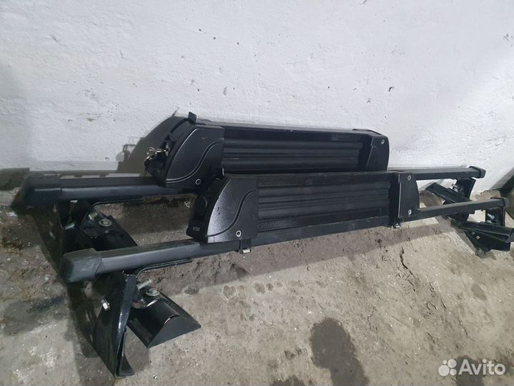 Рейлинги на крышу, крепления для лыж.Универсальные