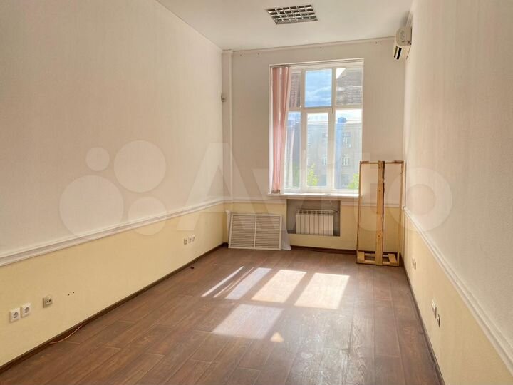 Офис, 237-337 м² (11 кабинетов). От собственника