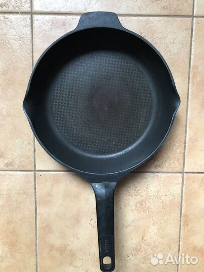 Сковороды разные, стеклянные крышки