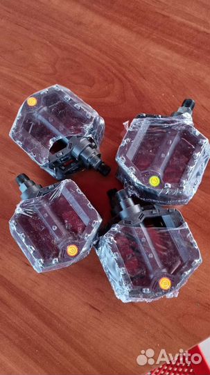 Педали для велосипеда новые