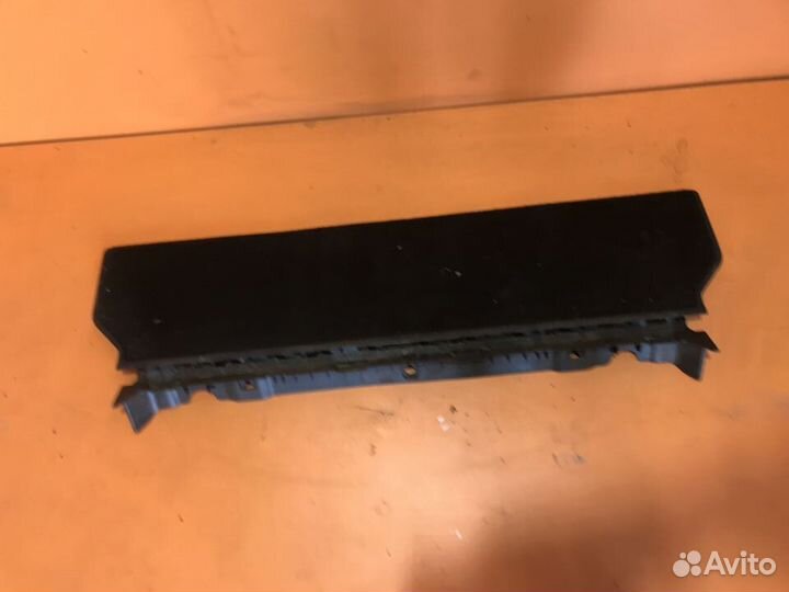 Пол багажника на Land Rover Discovery 3