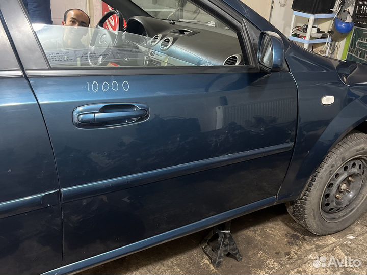 Дверь передняя правая Chevrolet Lacetti