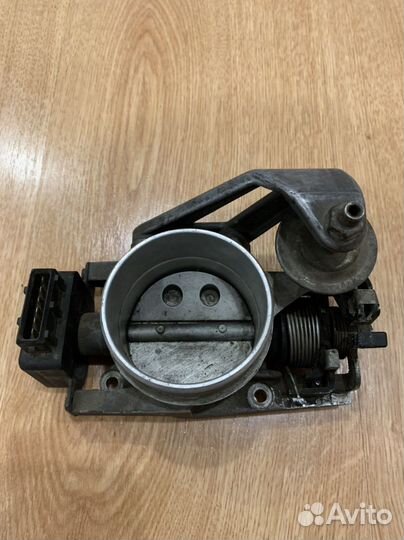 Дроссельная заслонка audi s4 c4 2.2t 034064dt