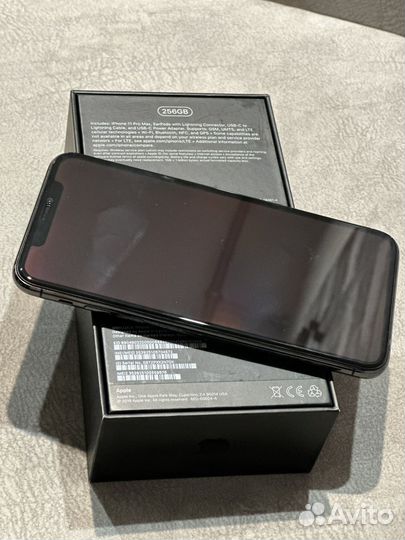 iPhone 11 Pro Max, 256 ГБ