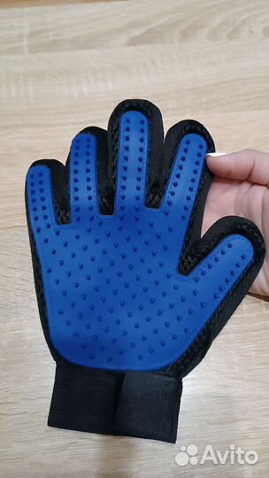 Когтерез и перчатка для вычесывания собаки