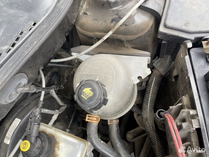Рено логан бачок расширительный