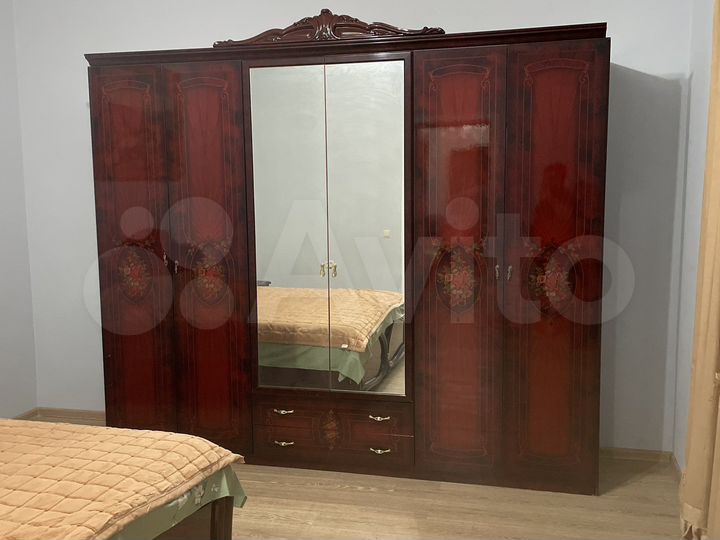 Дом 190 м² на участке 5 сот.