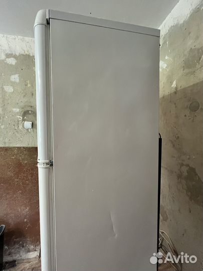 Холодильник бу indesit