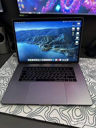 Macbook pro 15 (2019), 512 Гб, Core i9, RAM 16 Гб